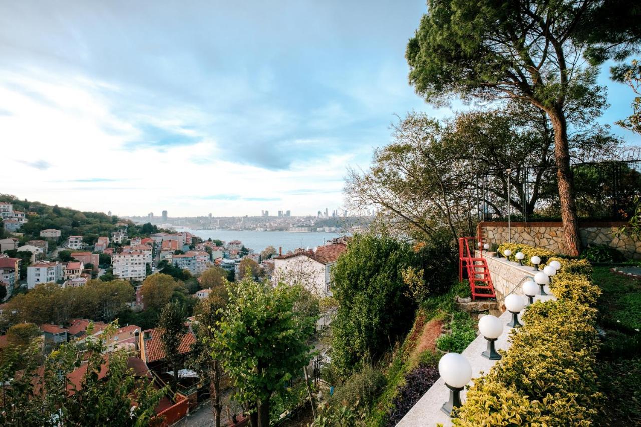 Villa House With Garden And Bosphorus View In Kuzguncuk Istanbul